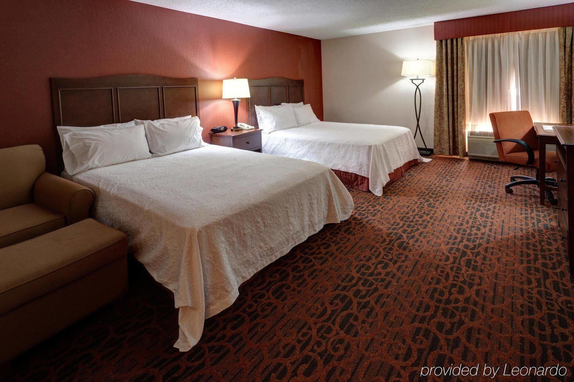 Hampton Inn Манхэттен Экстерьер фото