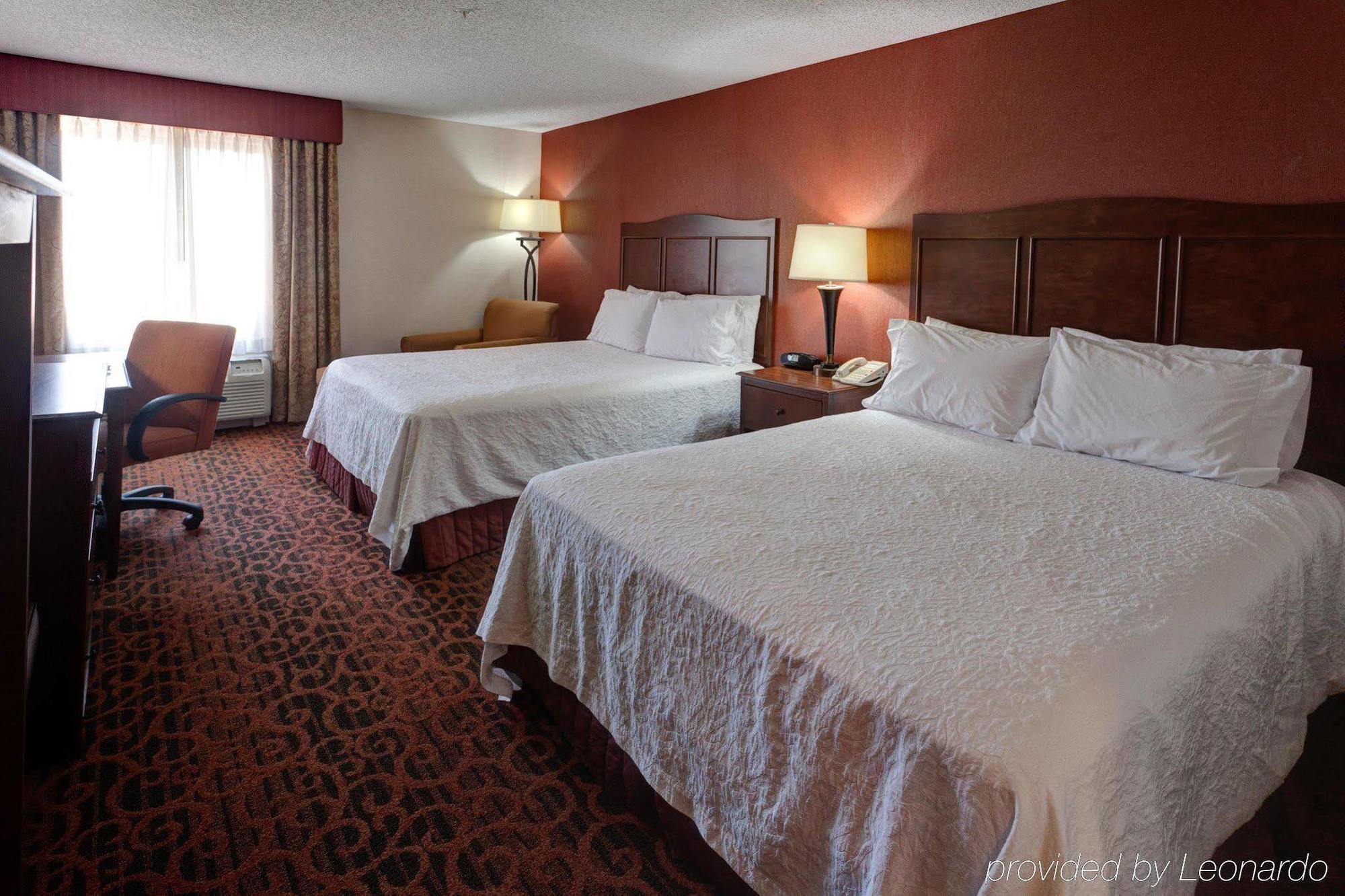 Hampton Inn Манхэттен Экстерьер фото
