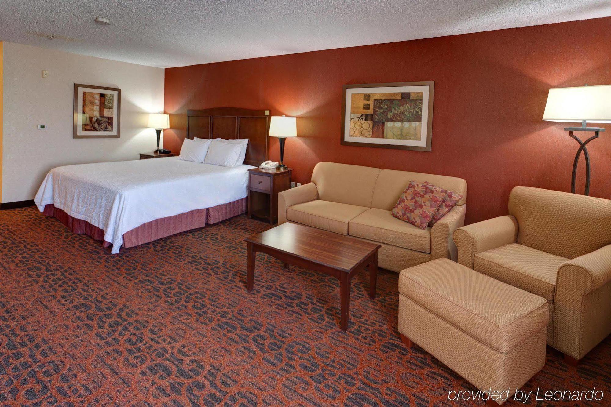 Hampton Inn Манхэттен Экстерьер фото