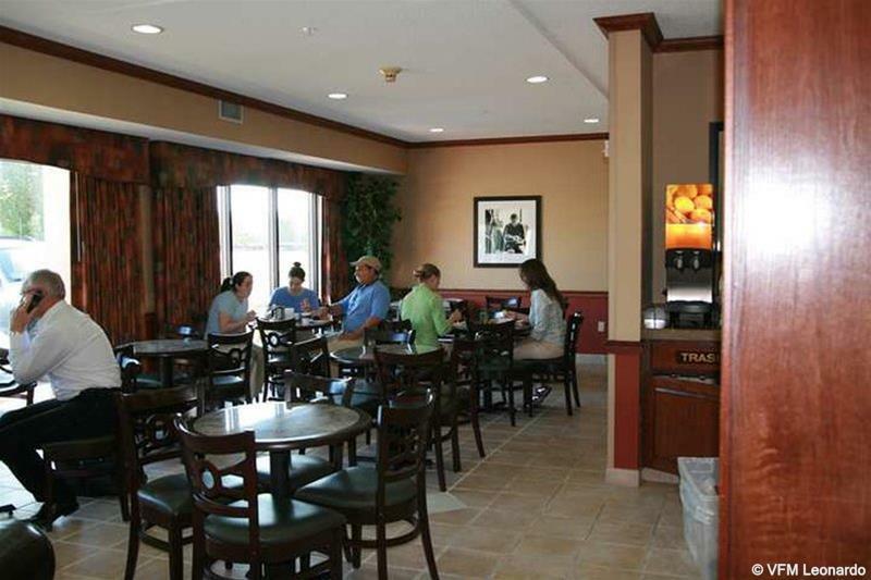 Hampton Inn Манхэттен Ресторан фото